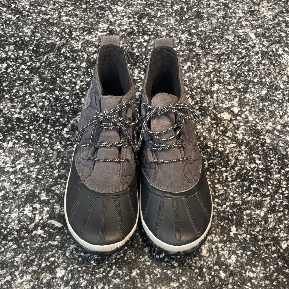 Sorel Charcoal and Black Winter Boots